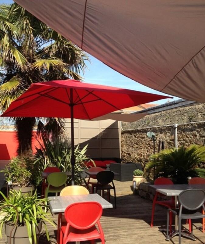 Fonds de commerce - 561 m²