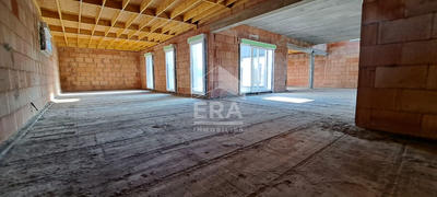 Maison - 180 m² - 7 pièces