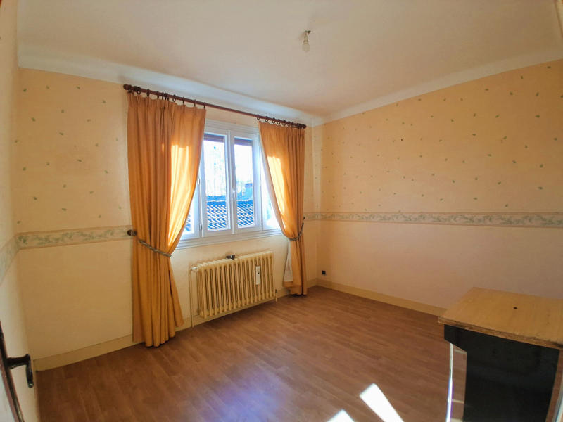 Maison - 93 m² - 4 pièces