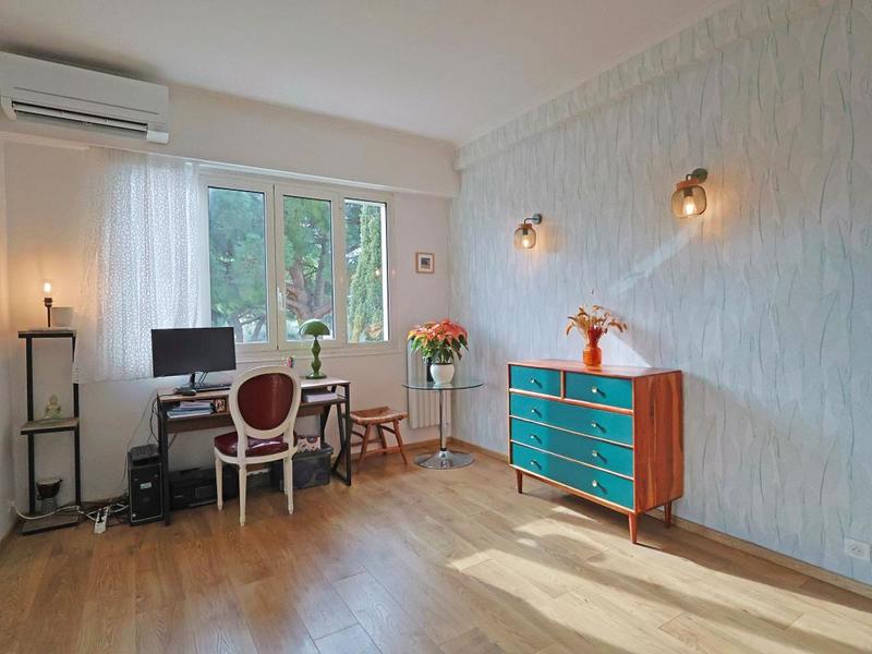 Appartement - 85 m² - 3 pièces