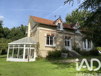 Maison - 210 m² - 7 pièces