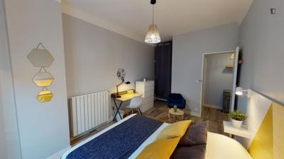 Chambre - 14 m² - 6 pièces