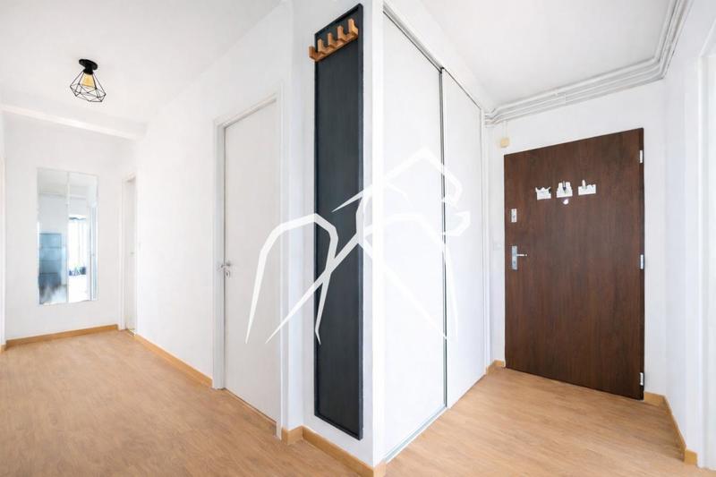 Appartement ancien - 70 m² - 3 pièces