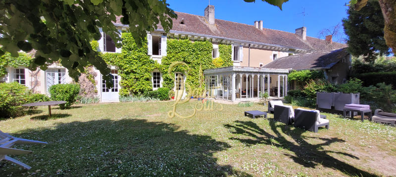 Maison - 300 m² - 7 pièces