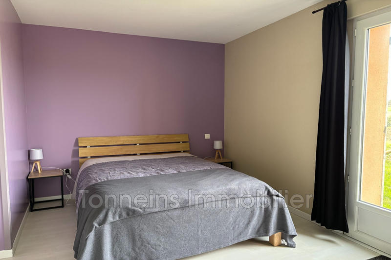 Maison - 375 m² - 8 pièces