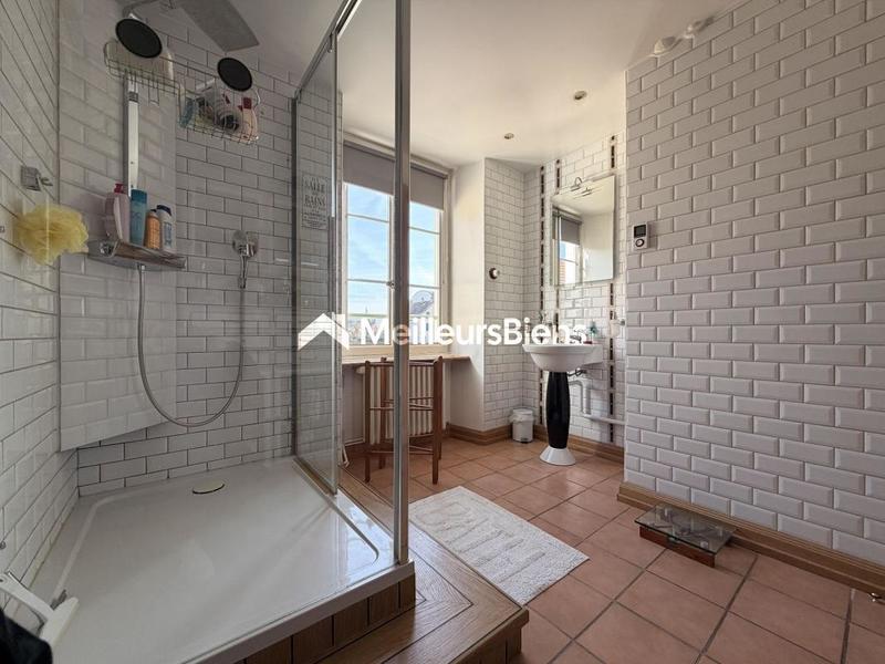 Maison bourgeoise - 313 m² - 10 pièces