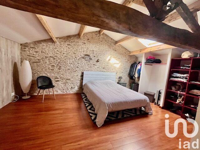 Maison - 212 m² - 5 pièces