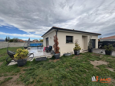 Maison - 98 m² - 4 pièces