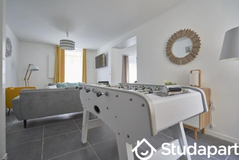 Chambre - 10 m² - 1 pièce