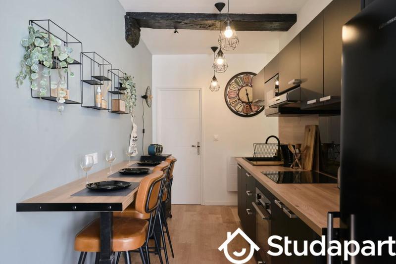 Chambre - 11 m² - 1 pièce