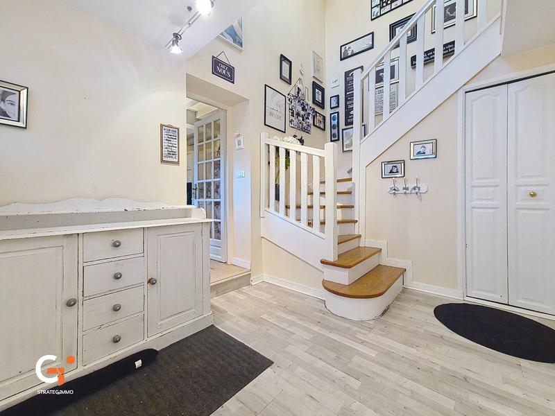 Maison - 199 m² - 5 pièces