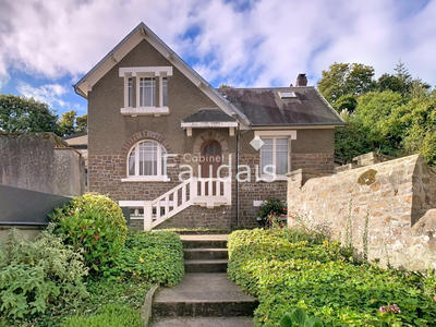 Maison - 145 m² - 6 pièces