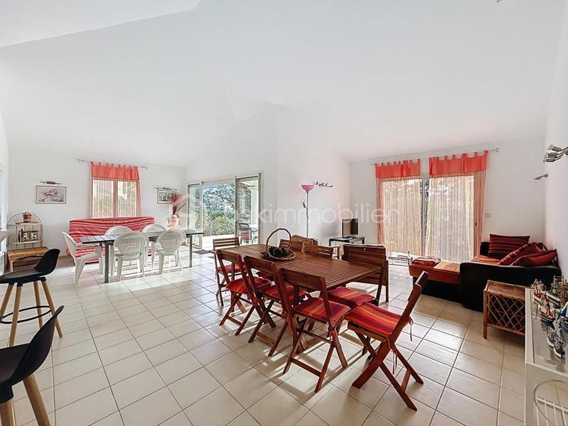 Maison - 120 m² - 4 pièces