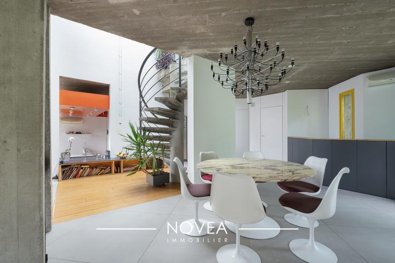 Maison - 199 m² - 6 pièces