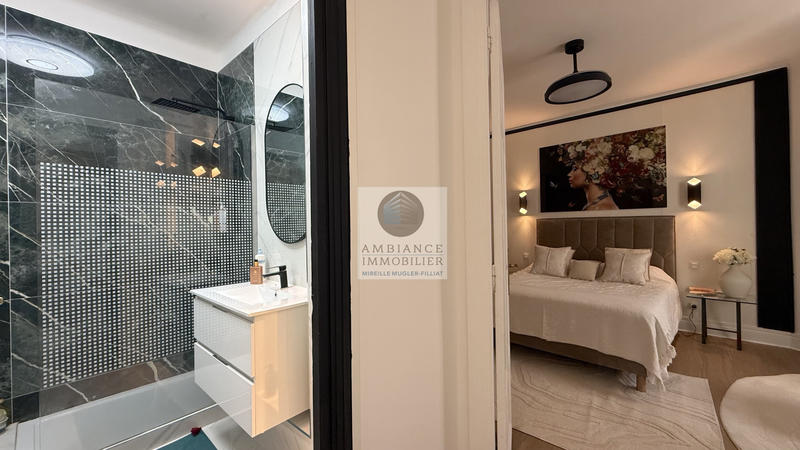 Appartement - 79 m² - 5 pièces