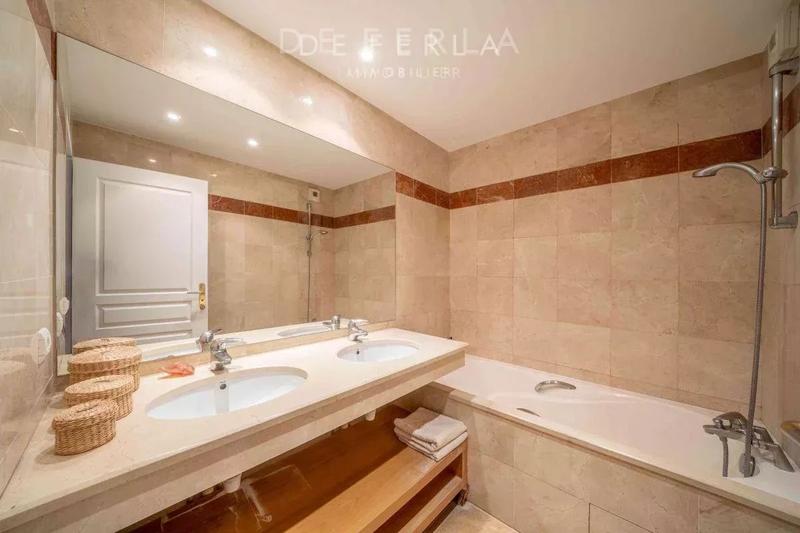 Appartement - 86 m² - 4 pièces