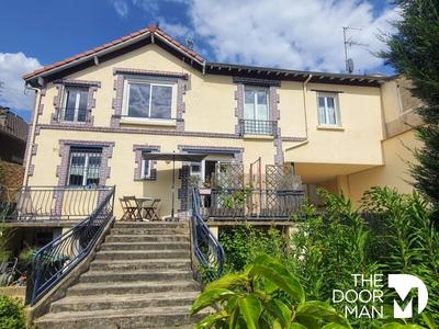 Maison - 145 m² - 8 pièces