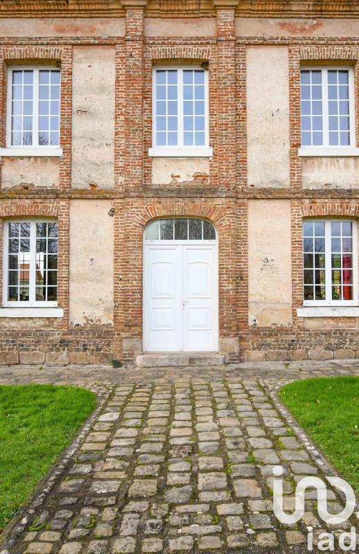 Maison - 235 m² - 8 pièces