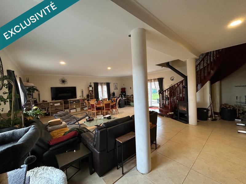 Maison - 322 m² - 14 pièces