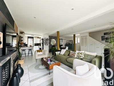 Maison - 140 m² - 6 pièces