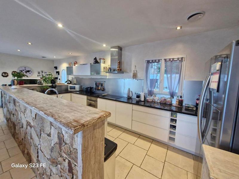 Maison - 190 m² - 7 pièces