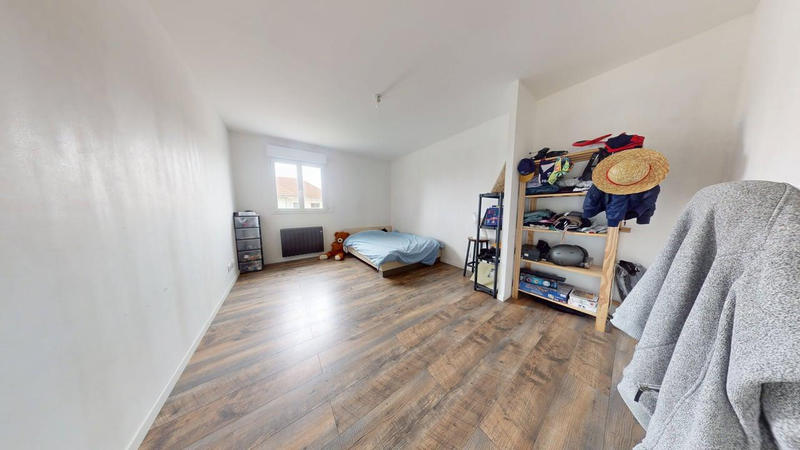 Maison - 145 m² - 5 pièces