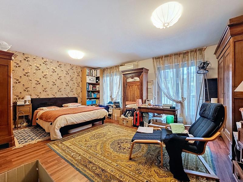 Appartement - 90 m² - 4 pièces