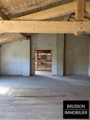 Appartement - 360 m² - 2 pièces