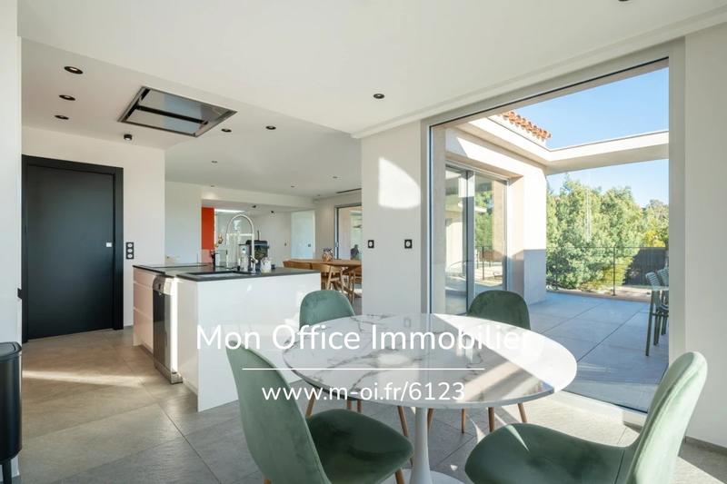 Maison d'architecte - 250 m² - 6 pièces