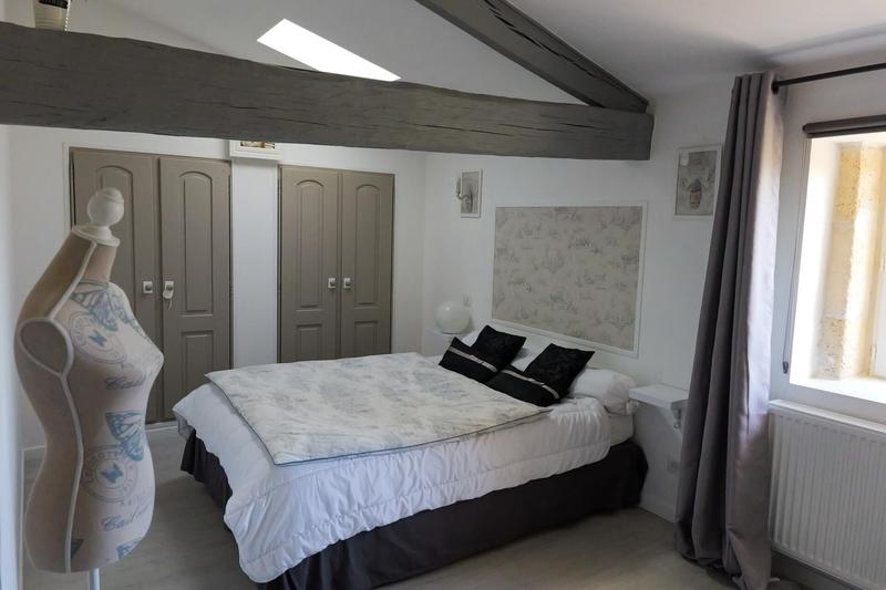 Maison - 302 m² - 10 pièces