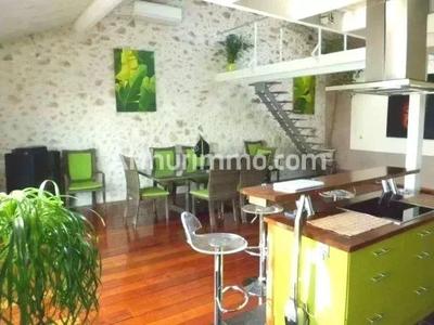 Maison - 208 m² - 5 pièces