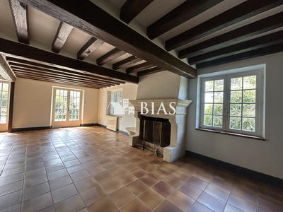 Maison traditionnelle - 194 m² - 7 pièces