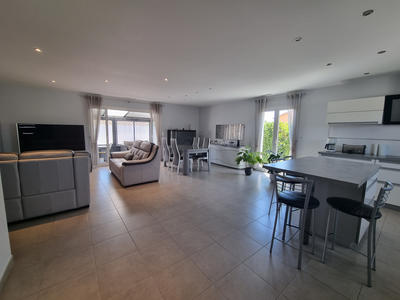 Villa - 120 m² - 4 pièces