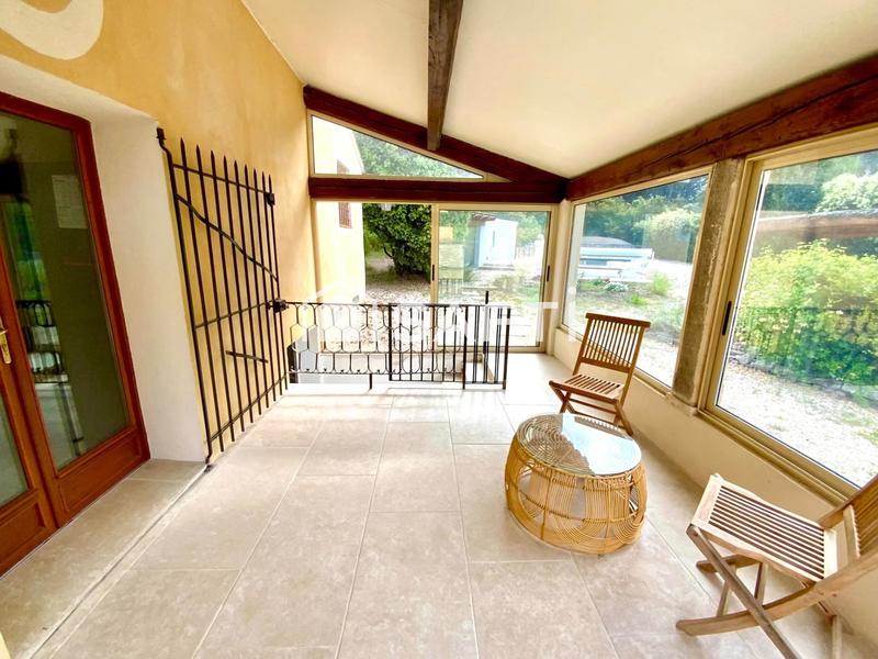 Villa - 200 m² - 8 pièces