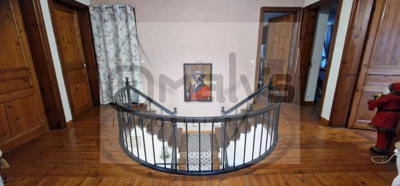 Propriété - 175 m² - 7 pièces