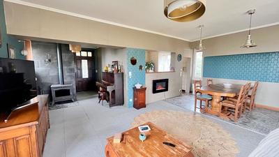 Maison - 215 m² - 6 pièces