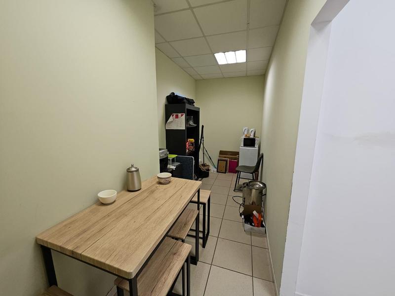 Local commercial - 102 m² - 2 pièces