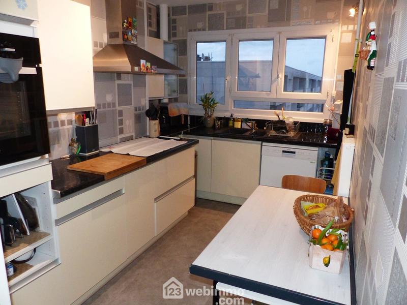 Appartement - 99 m² - 5 pièces