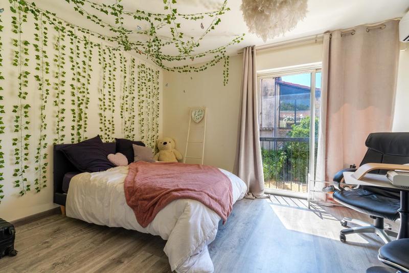 Appartement - 96 m² - 5 pièces