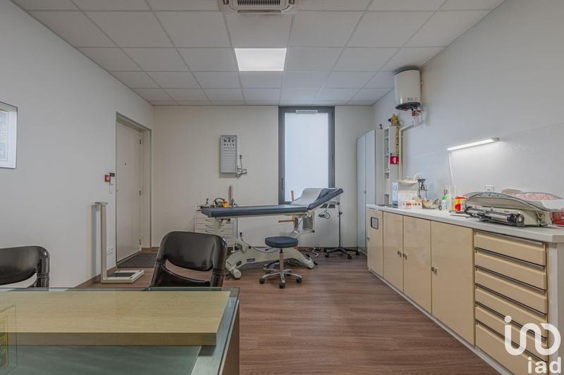 Local commercial - 112 m²