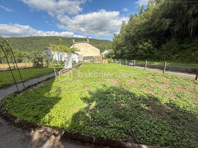 Maison de village - 90 m² - 5 pièces