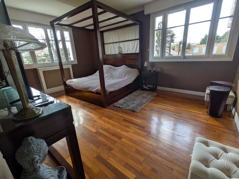 Maison - 188 m² - 7 pièces