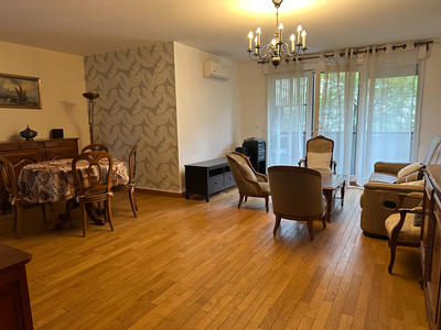 Appartement - 95 m² - 5 pièces