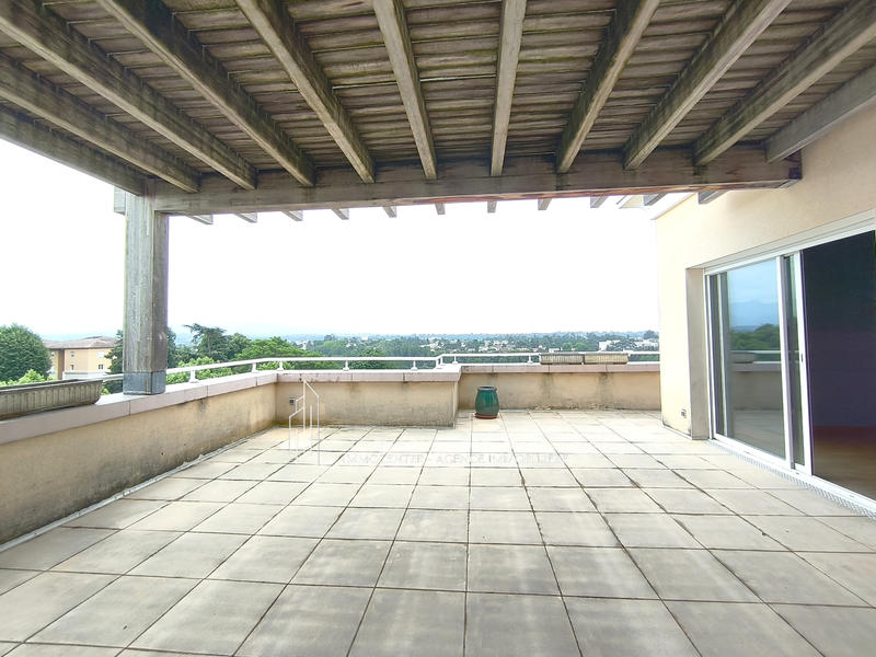 Appartement - 160 m² - 4 pièces