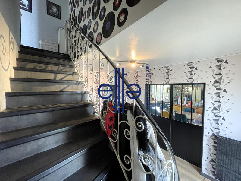 Maison - 142 m² - 6 pièces