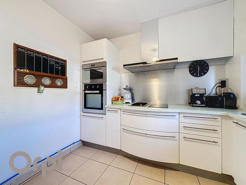 Maison - 96 m² - 5 pièces