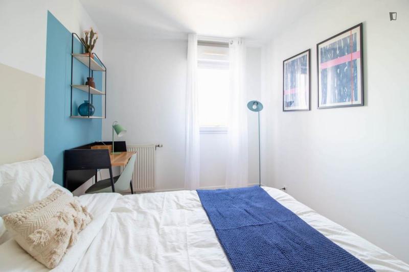 Chambre - 11 m² - 4 pièces