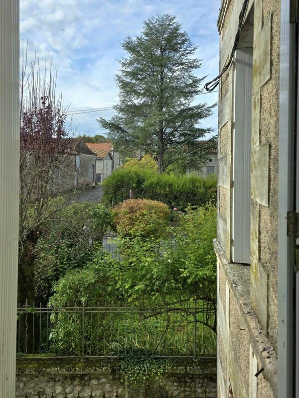 Maison traditionnelle - 170 m² - 6 pièces