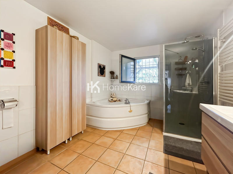 Maison - 192 m² - 7 pièces