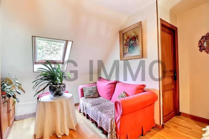 Maison - 144 m² - 7 pièces